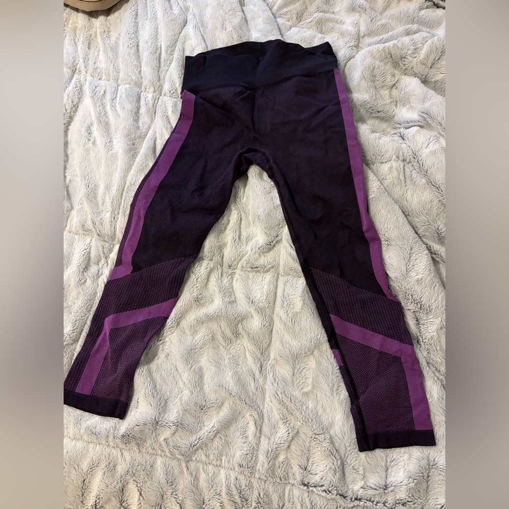 Under Armour Heatgear Rush Purple Leggings Medium Activewear Compression